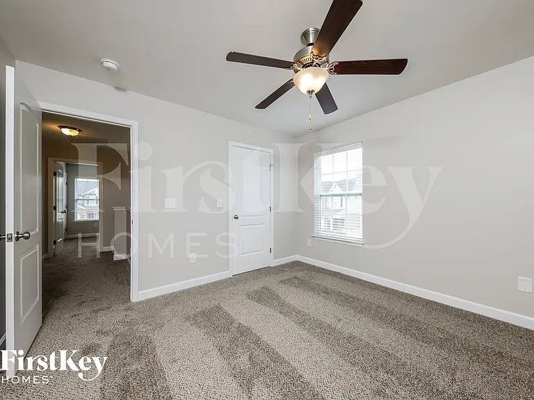 132 Bethel Oaks Ct — Photo 11