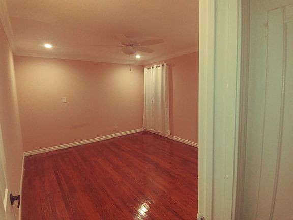 4th image of 15613 Florwood Ave