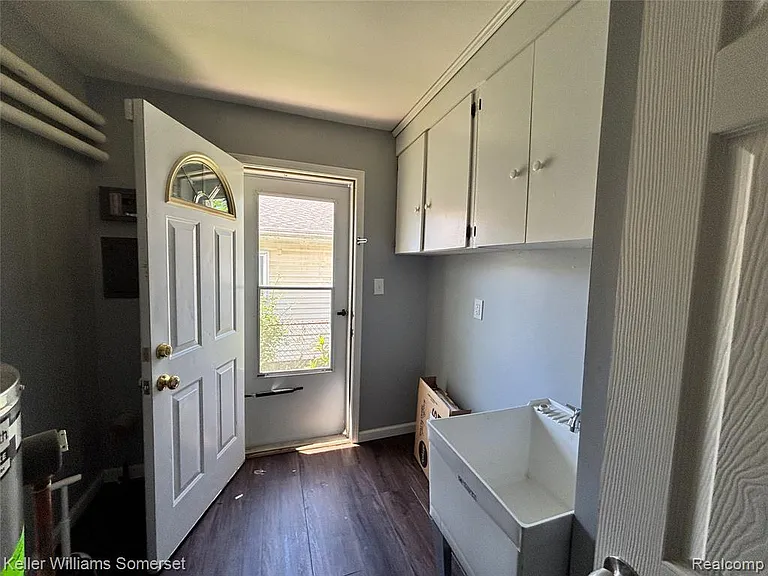 8145 Lozier Ave — Photo 13