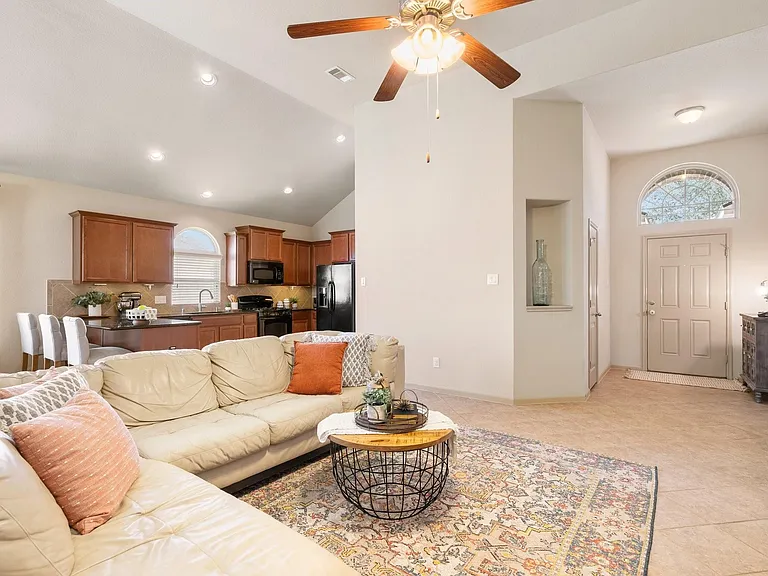 25315 Saddlebrook Ranch Dr — Photo 4