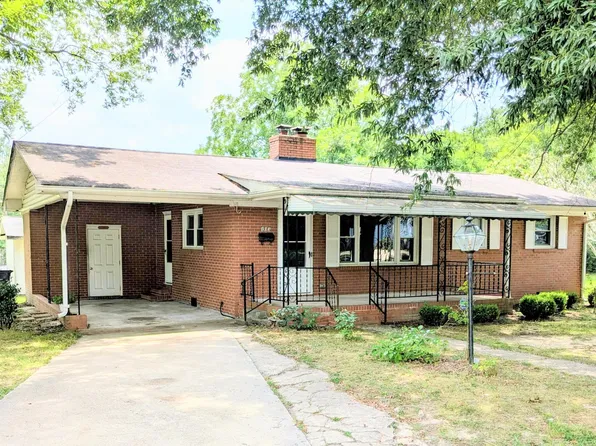 103 Hayes St, Louisburg, NC 27549