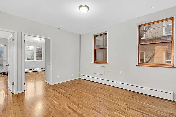 Rented by Green Leaf Management, LLC | media 17