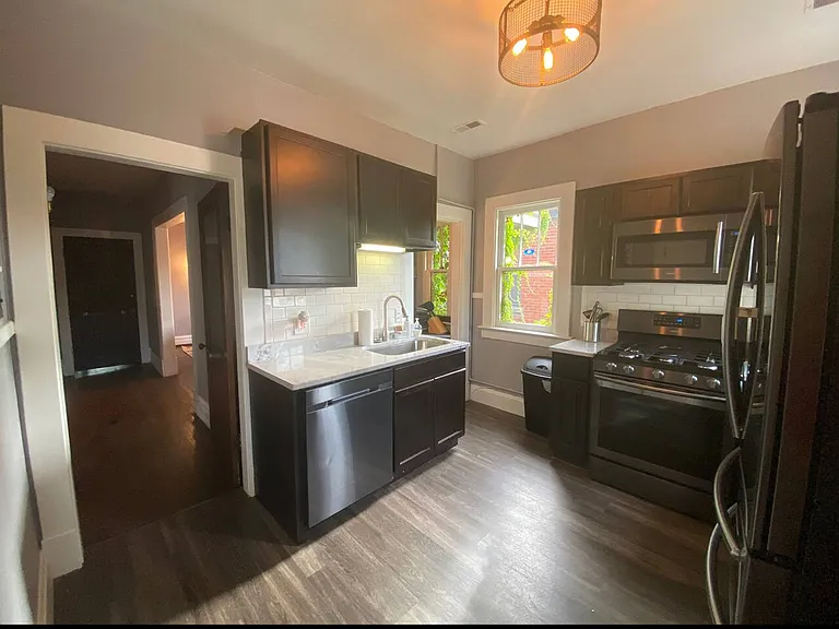 172 Buttles Ave — Photo 6