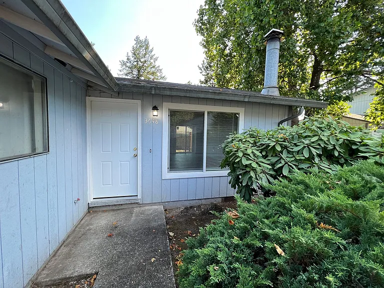 3648 SE 108th Ave — Photo 16