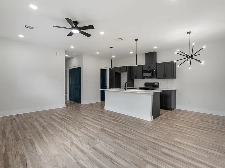 1026 Junell St #A — Photo 4