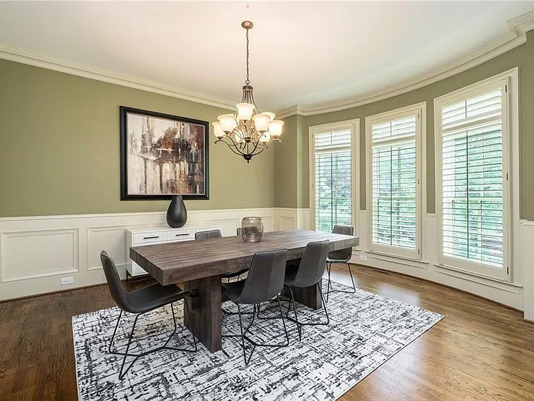 3611 E Paces Way NE — Photo 16