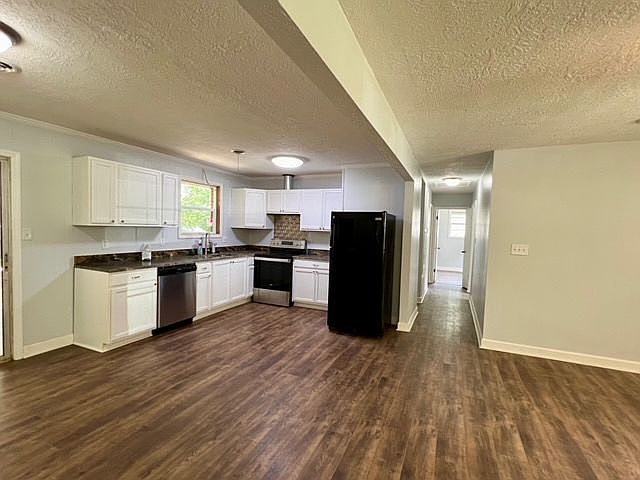 1st image of 4079 Briarwood Dr