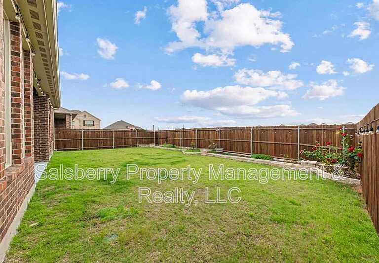 149 Cherryvale Ln — Photo 32