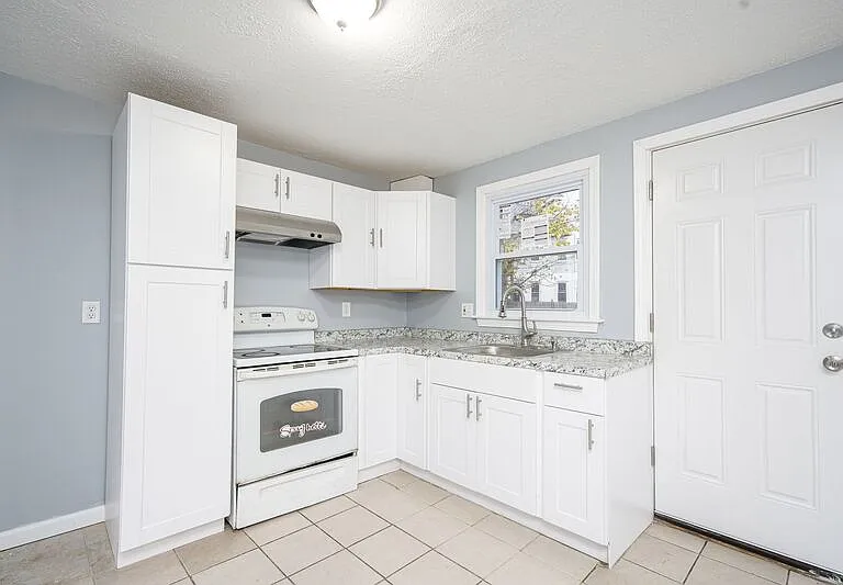 77 Chester St #77 — Photo 4