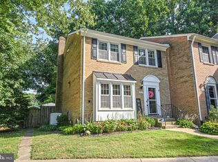 9021 Rosewall Ct, Springfield, VA 22152