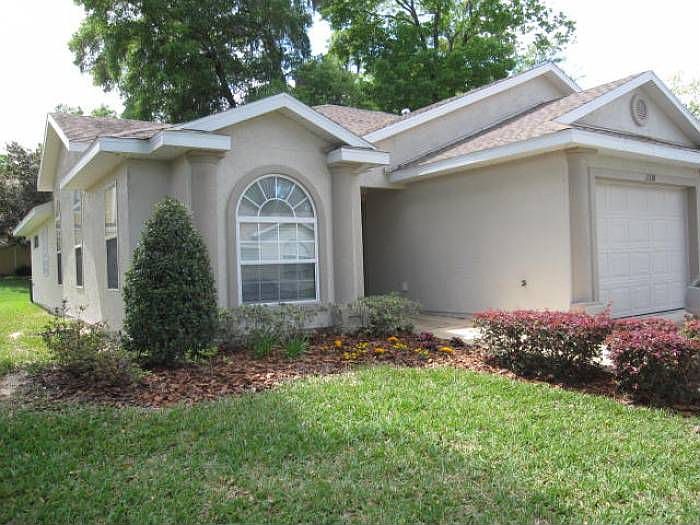 Front of Villa-End Unit