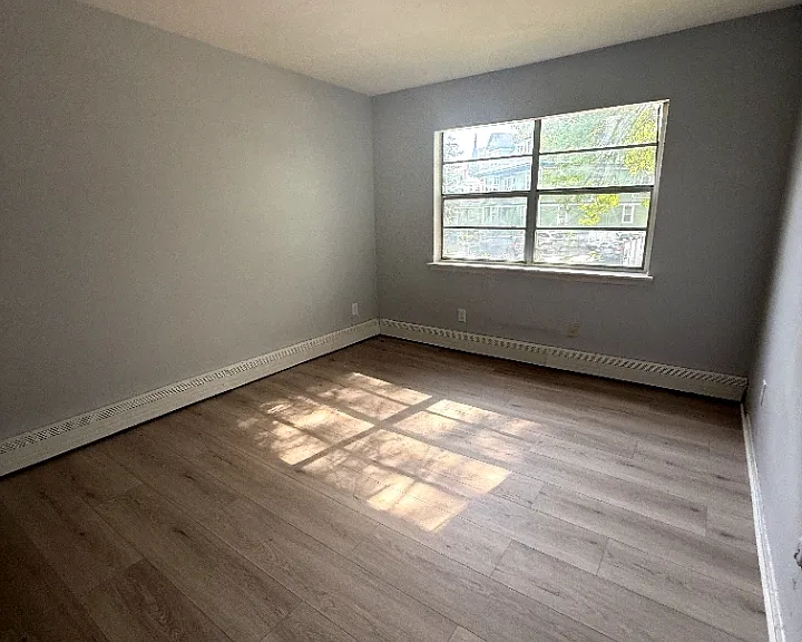 75 E Park St #11A — Photo 4