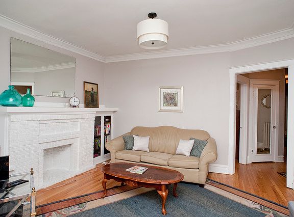 5th image of 746 Wesley Ave APT 3N