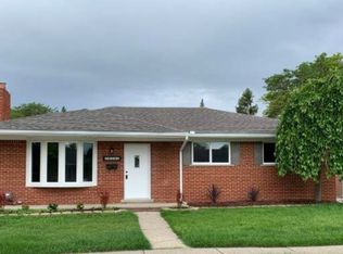 29253 Eiffel Ave, Warren, MI 48088