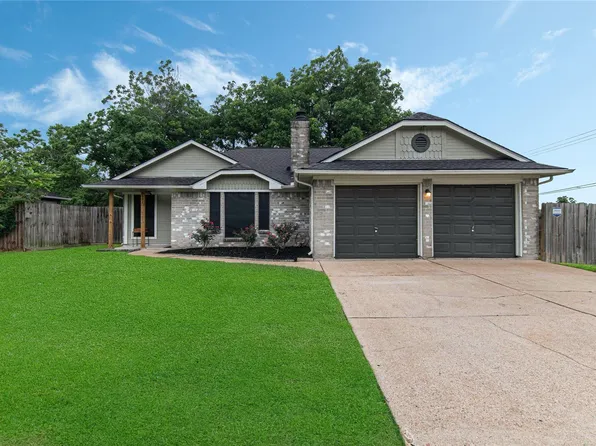 3601 Clover Ln, Deer Park, TX 77536