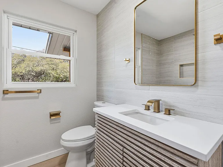 11805 Pollyanna Ave — Photo 19