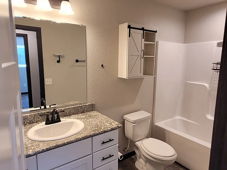 541 Mace Dr — Photo 12