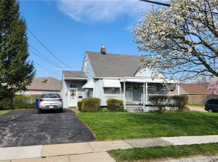 4734 Brookwood Dr, Brooklyn, OH 44144
