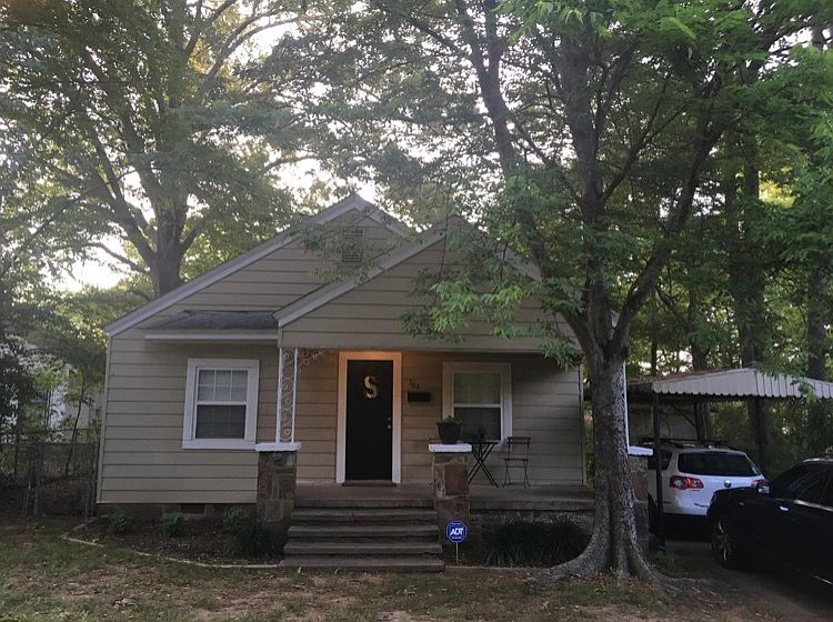 1st image of 304 W Academy Ave