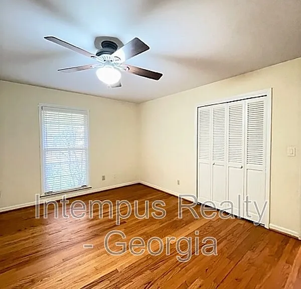 3474 Sunderland Cir NE — Photo 16
