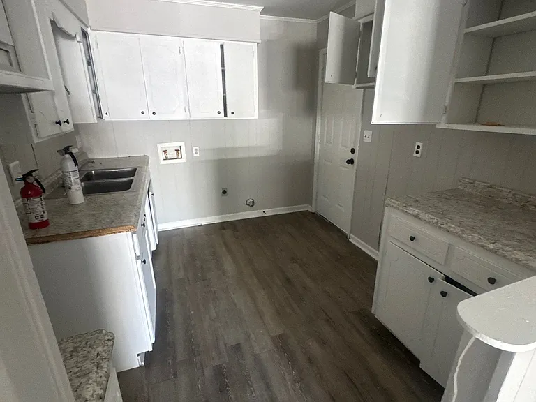 207 Highland St #3 — Photo 8