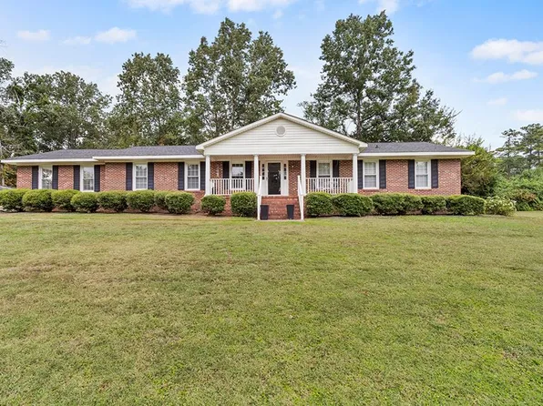 304 Sagewood Rd, Greenwood, SC 29646
