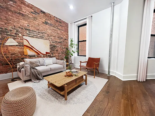 Rented by Bohemia Realty Group | media 11