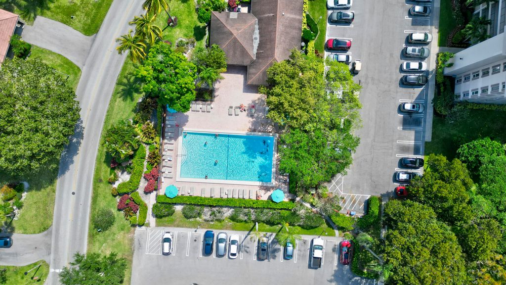 3050 N Palm Aire Drive #505, photo 5