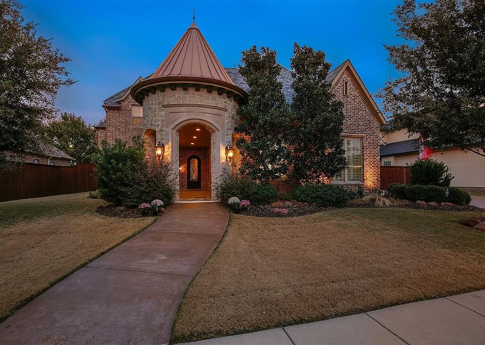 2nd image of 10060 Tate Ln