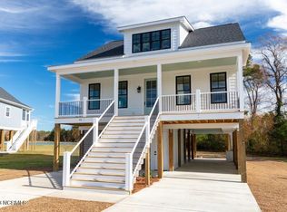 45 Rigging Loop, Minnesott Beach, NC 28510