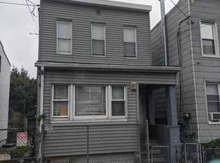 9524 89th St, Ozone Park, NY 11416