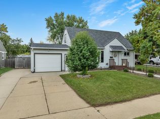 509 17th Ave SW, Minot, ND 58701