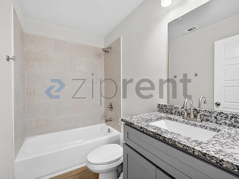 333 N Field St #A — Photo 22