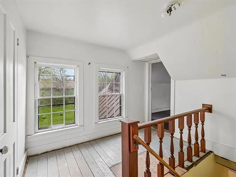 875 Water St — Photo 14