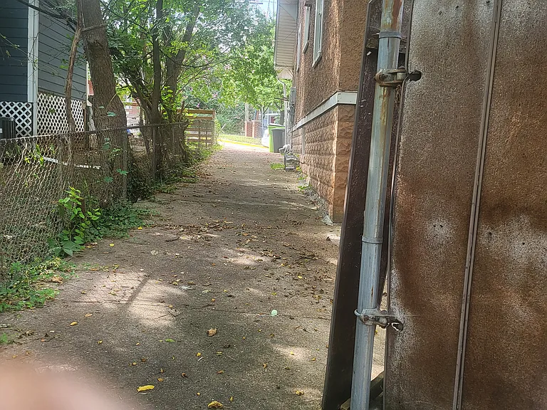 3703 Jackson Ave #BASEMENT — Photo 15
