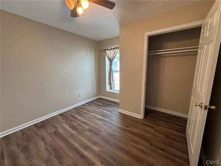 24 W Oneida St — Photo 12