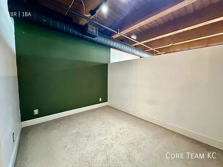 706 Broadway Blvd #409 — Photo 8