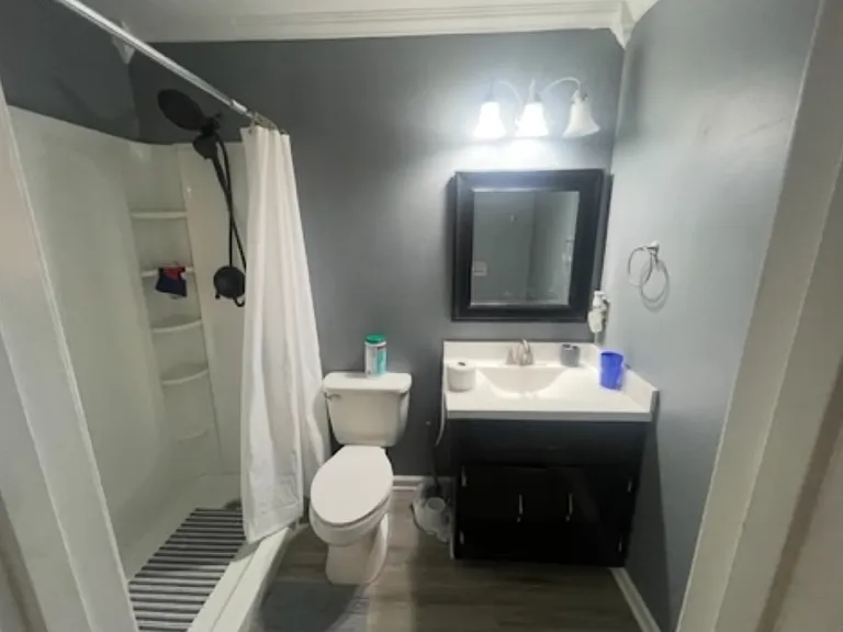Oak Tree Dr — Photo 8