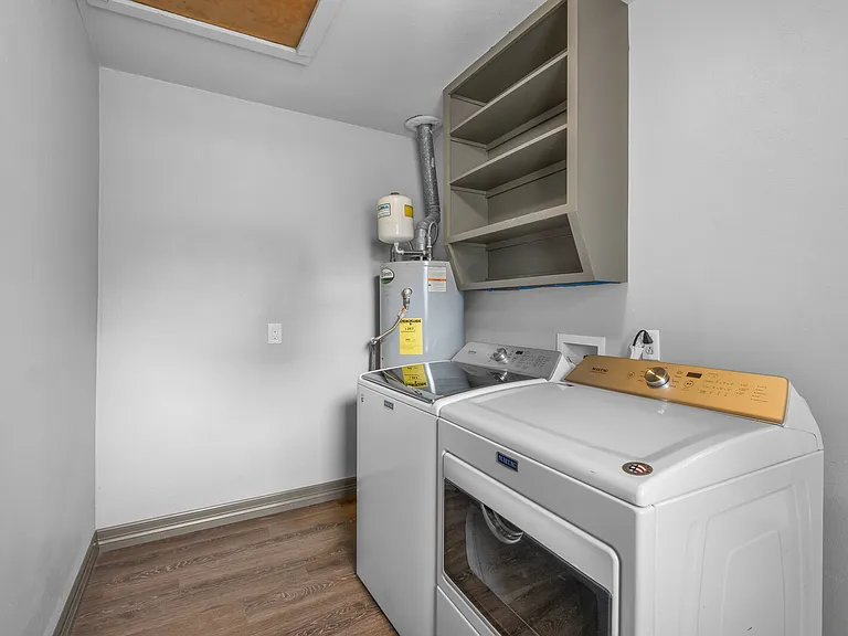 2228 W Wedington Dr — Photo 16