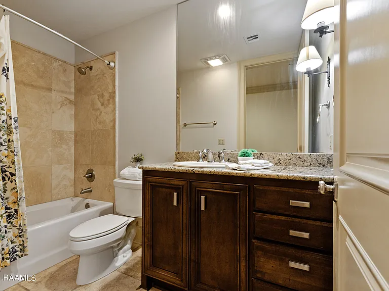 605 Silverstone Rd #204B — Photo 27