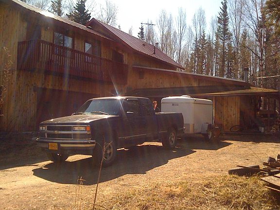 2-car driveway & garage