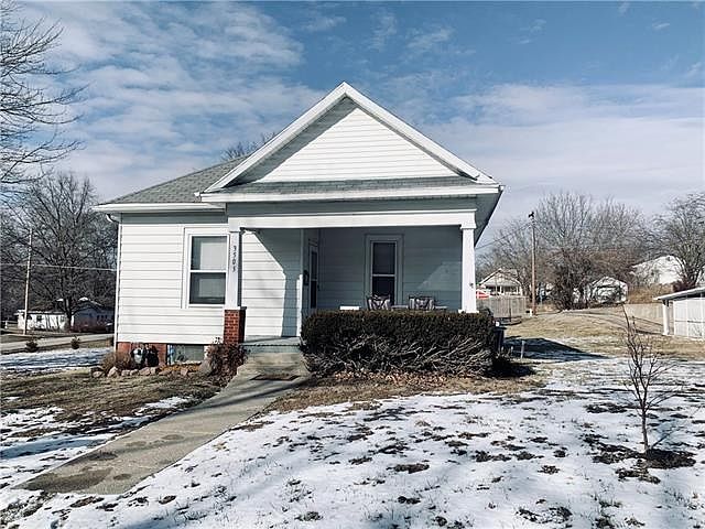 2nd image of 3503 Seneca St
