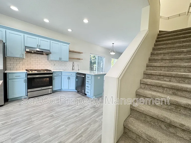 7839 NE Kian Ln — Photo 10
