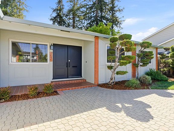 4th image of 2645 Swanson Way
