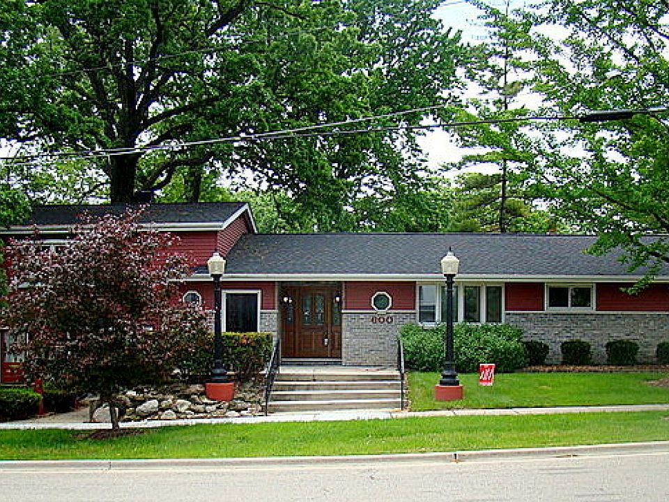 1st image of 600 E Blair St
