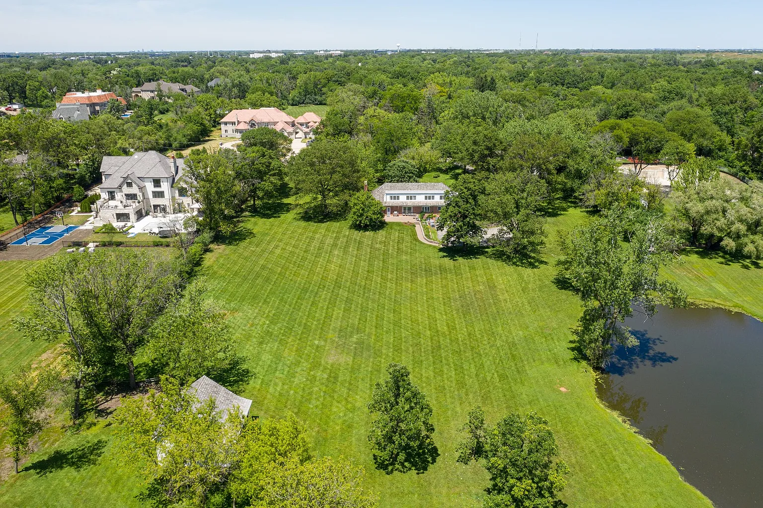 313 Canterberry Ln photo 1