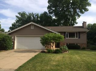 414 25th St NW, Rochester, MN 55901