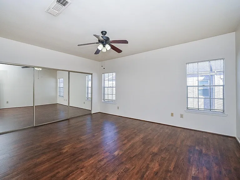 338 Wilcrest Dr #338 — Photo 13
