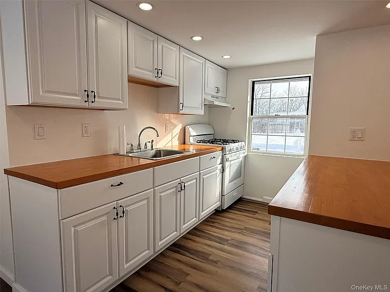 19 Quartz Ln #4 — Photo 20