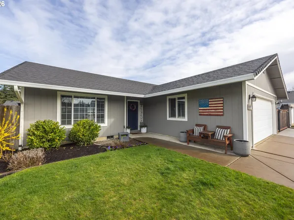25217 Tyro Ave, Veneta, OR 97487